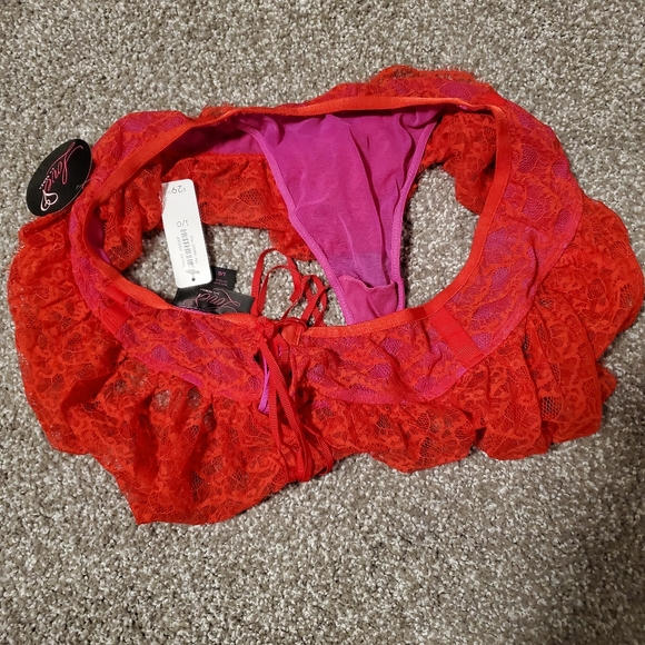 3/$30  BNWT Lace garter skirt size large, brand new - Picture 3 of 5